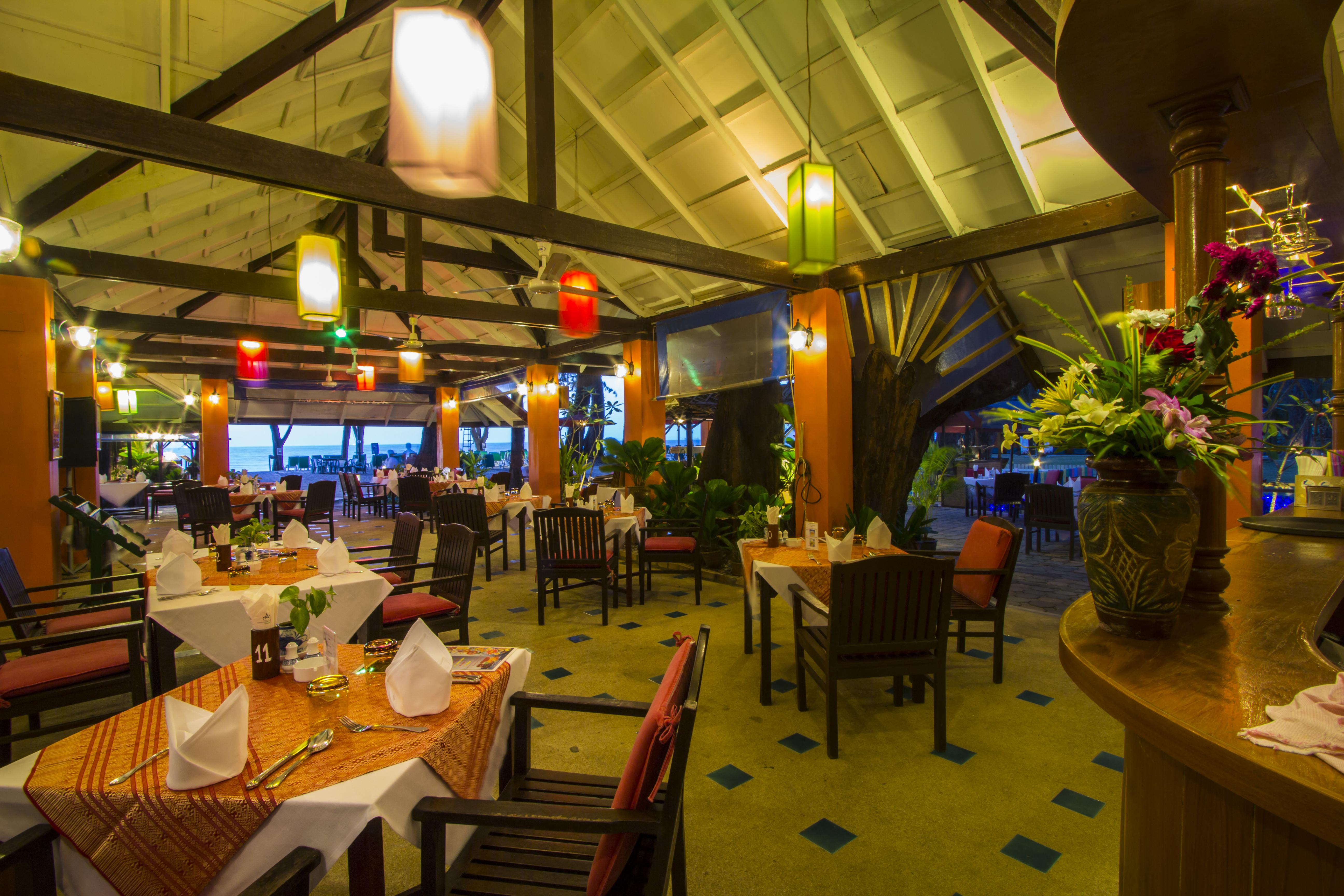 Amora Beach Resort Phuket Pantai Bang Tao Luaran gambar