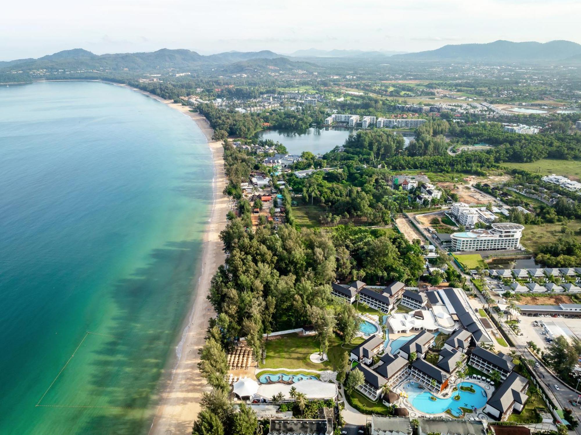 Amora Beach Resort Phuket Pantai Bang Tao Luaran gambar