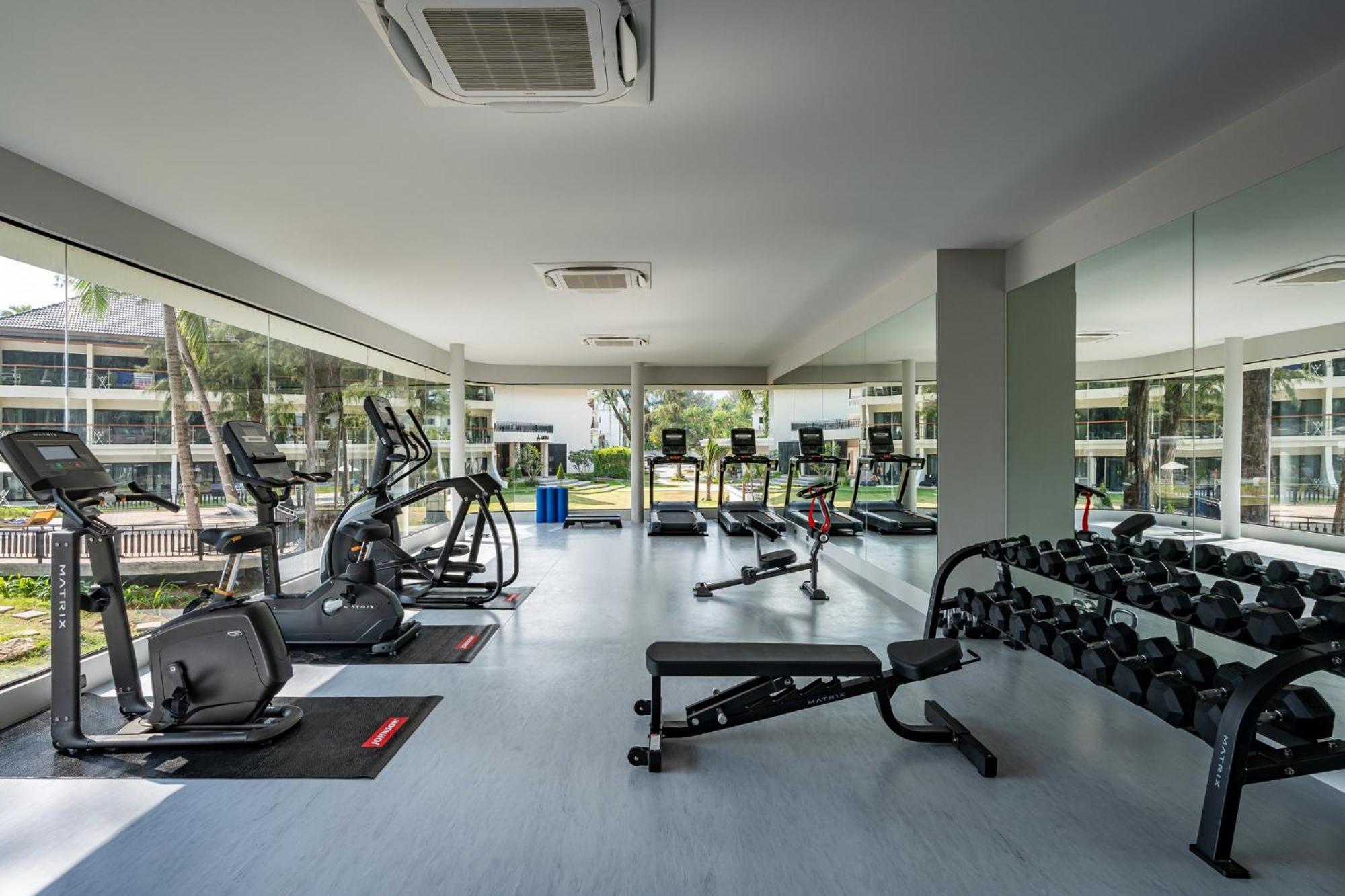 Amora Beach Resort Phuket Pantai Bang Tao Luaran gambar